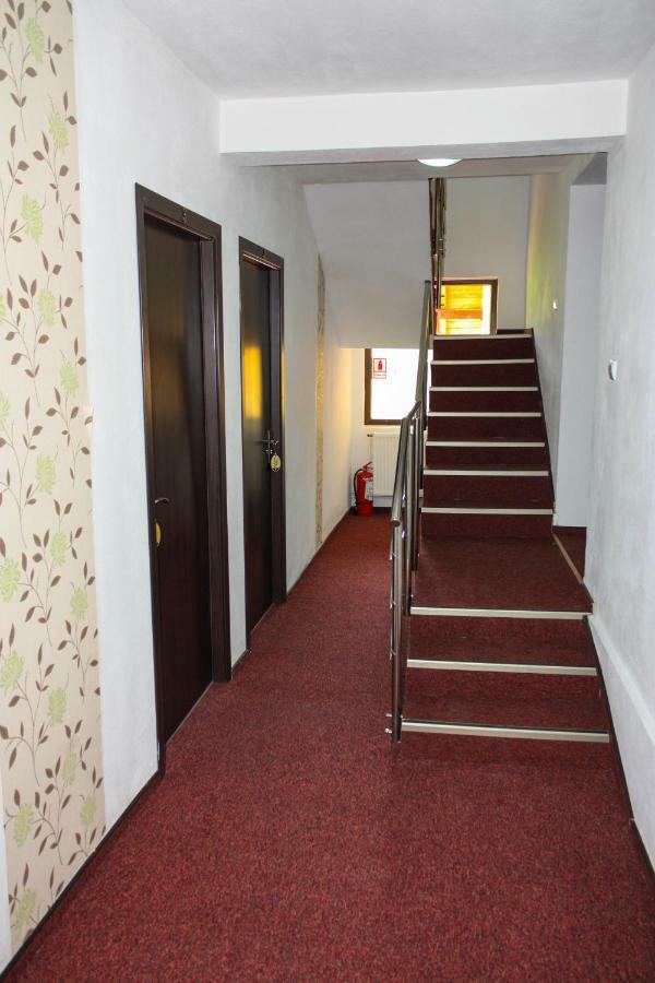 Perla Muntilor Hotel Rânca Eksteriør billede